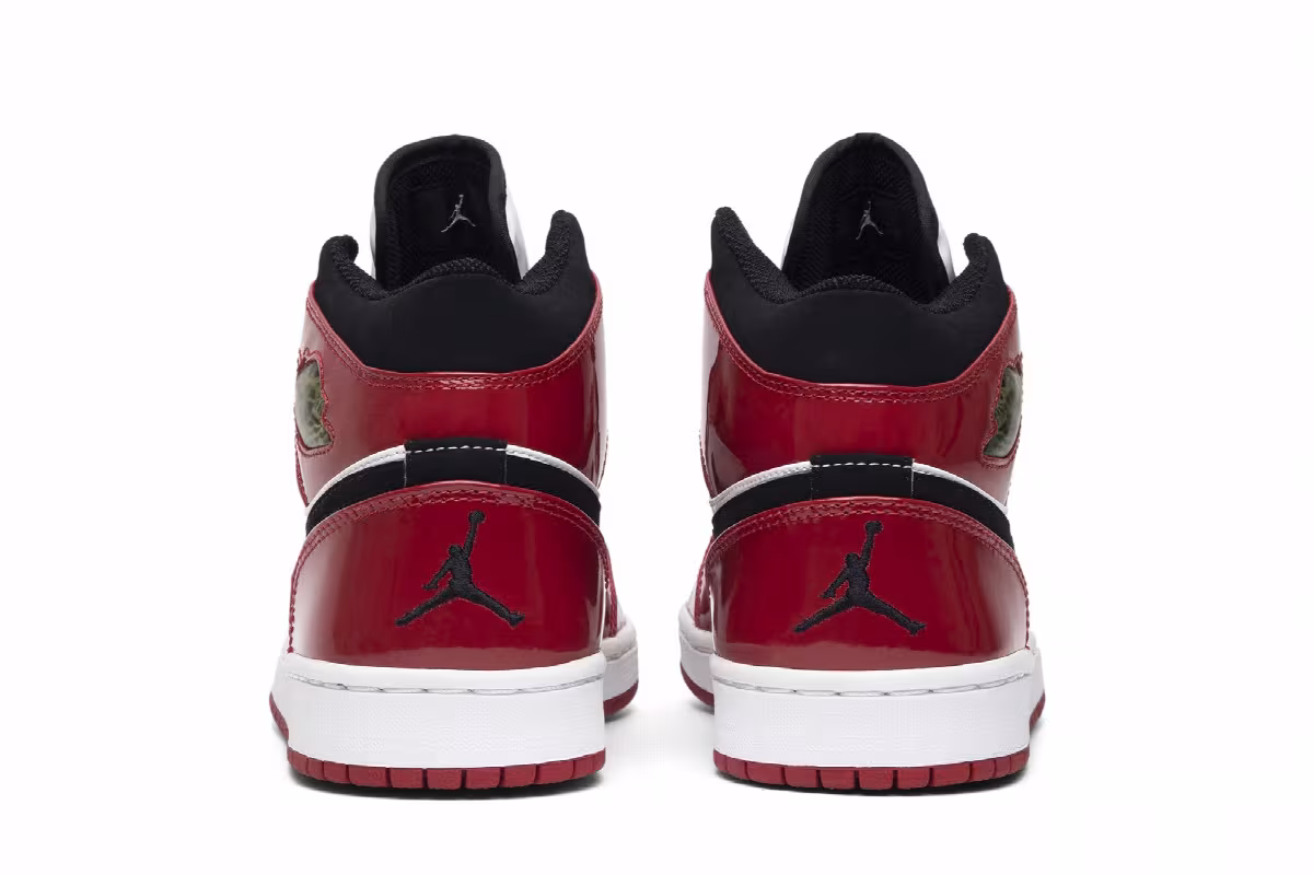 Air Jordan 1 Patent Chicago Bulls 2003, view 7
