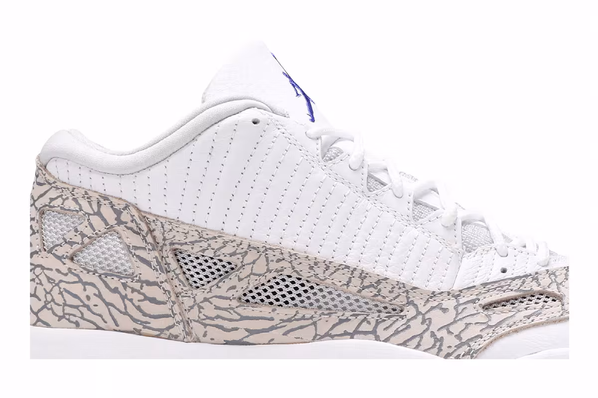 Air Jordan 11 Low IE Cobalt 2003, view 3
