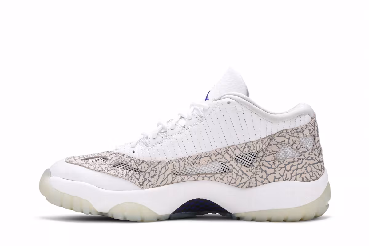 Air Jordan 11 Low IE Cobalt 2003, view 4