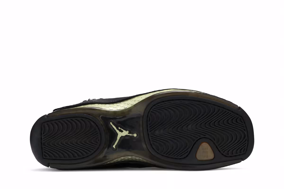 Air Jordan 18 OG Low Black Chrome, view 5