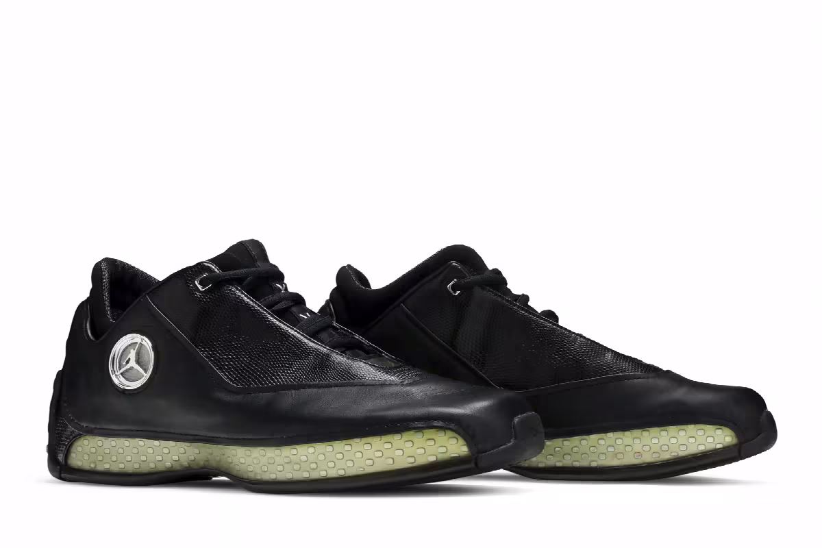 Air Jordan 18 OG Low Black Chrome, view 9