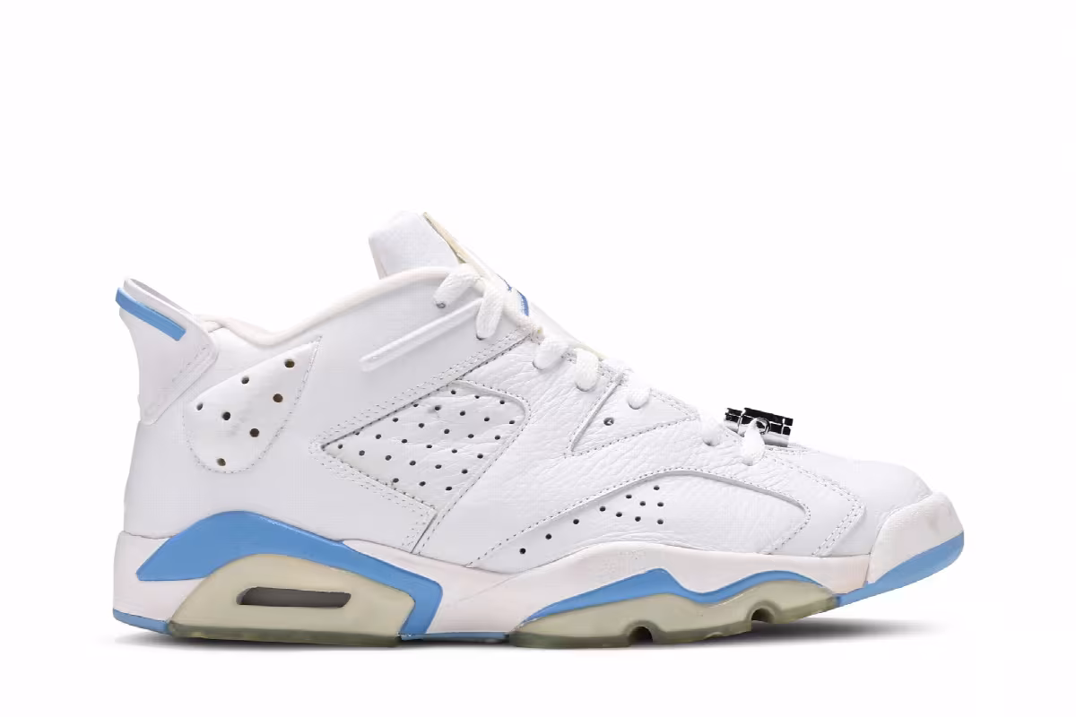 Air Jordan 6 Low University Blue, view 2