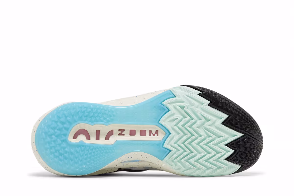 Nike Women's Air Zoom GT Cut 2 Sail Pink Spell, view 5