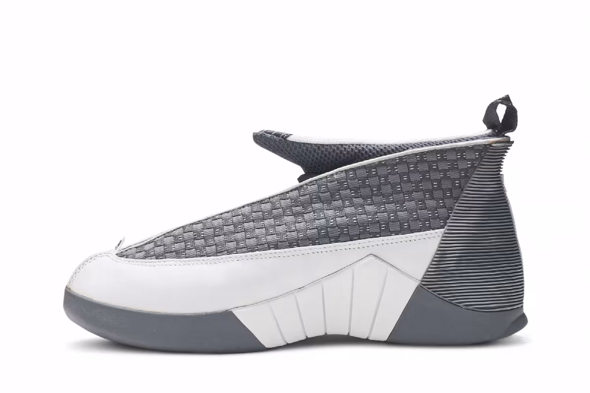Air Jordan 15 OG Flint Grey, view 4
