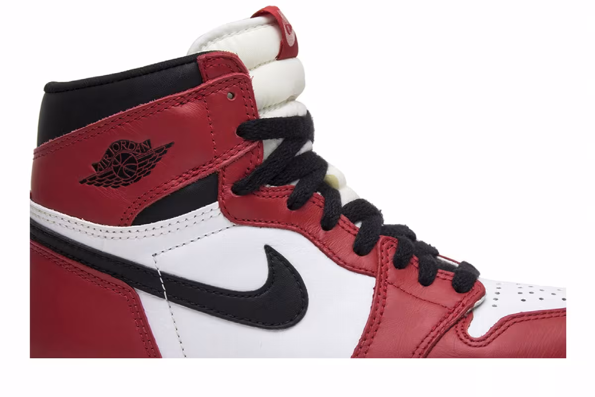 Air Jordan 1 High Chicago 1994, view 3