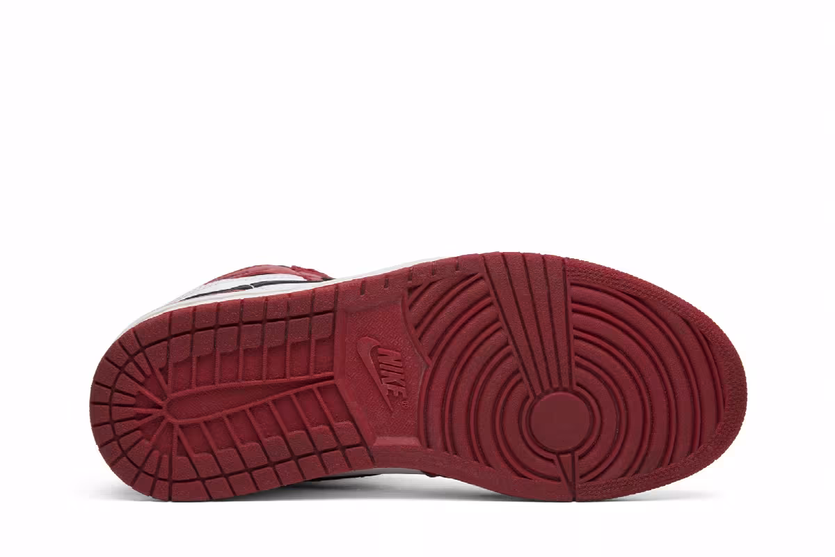 Air Jordan 1 High Chicago 1994, view 5