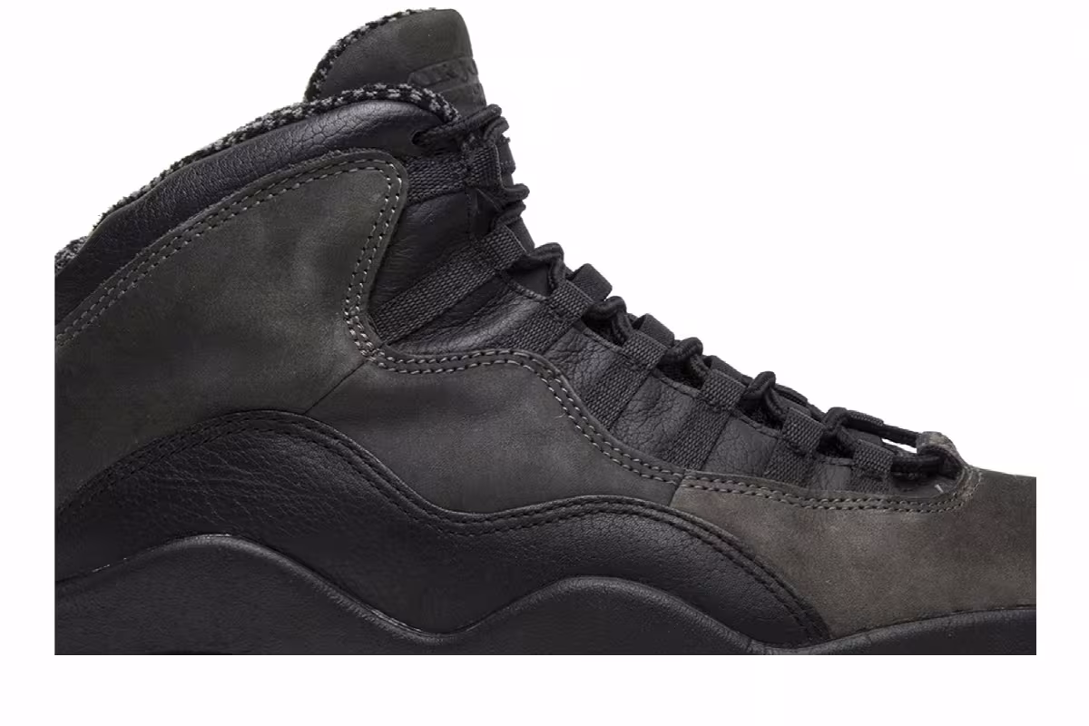 Air Jordan 10 OG Shadow, view 3