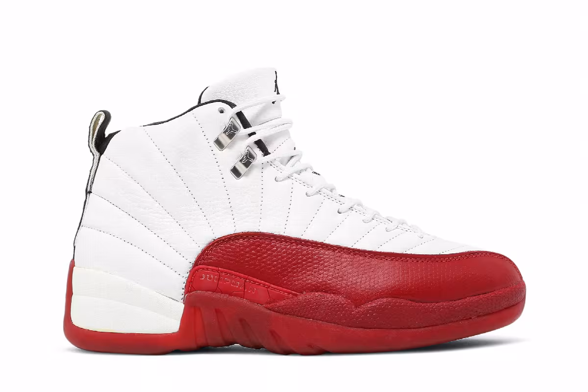 Air Jordan 12 OG Cherry 1997, view 2