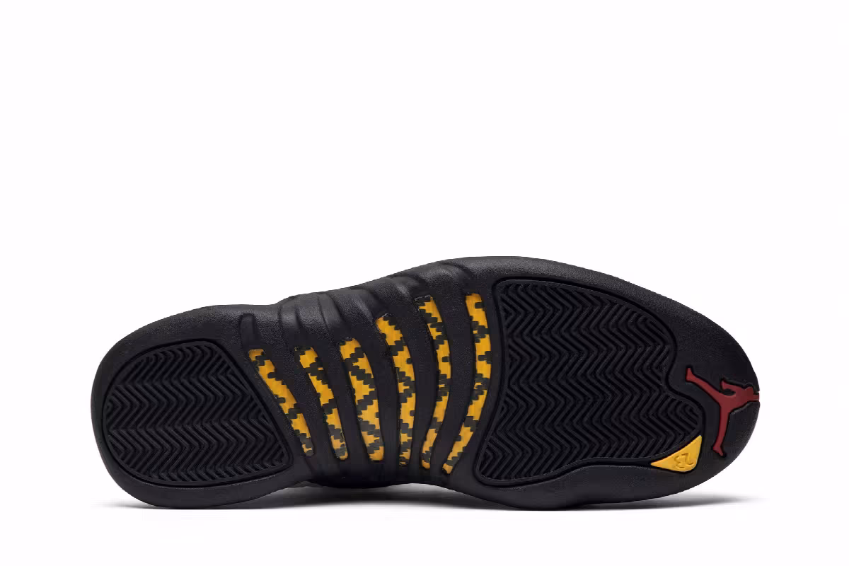 Air Jordan 12 OG Taxi 1996, view 5