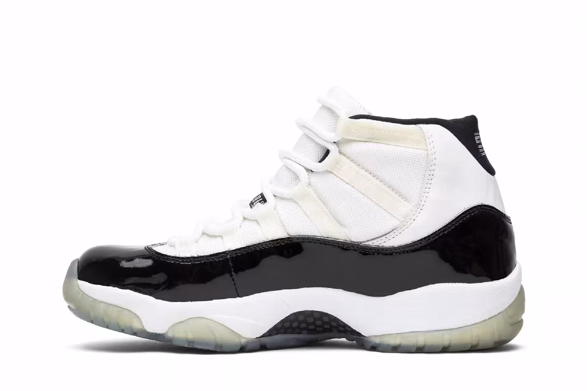 Air Jordan 11 OG Concord 1995, view 4