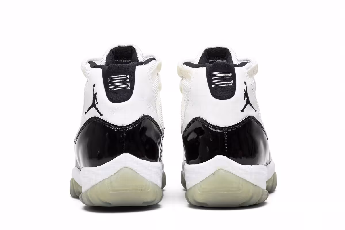 Air Jordan 11 OG Concord 1995, view 7