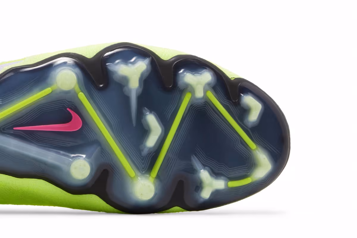 Nike Phantom GX Elite Gripknit DF FG Luminous Pack, view 6