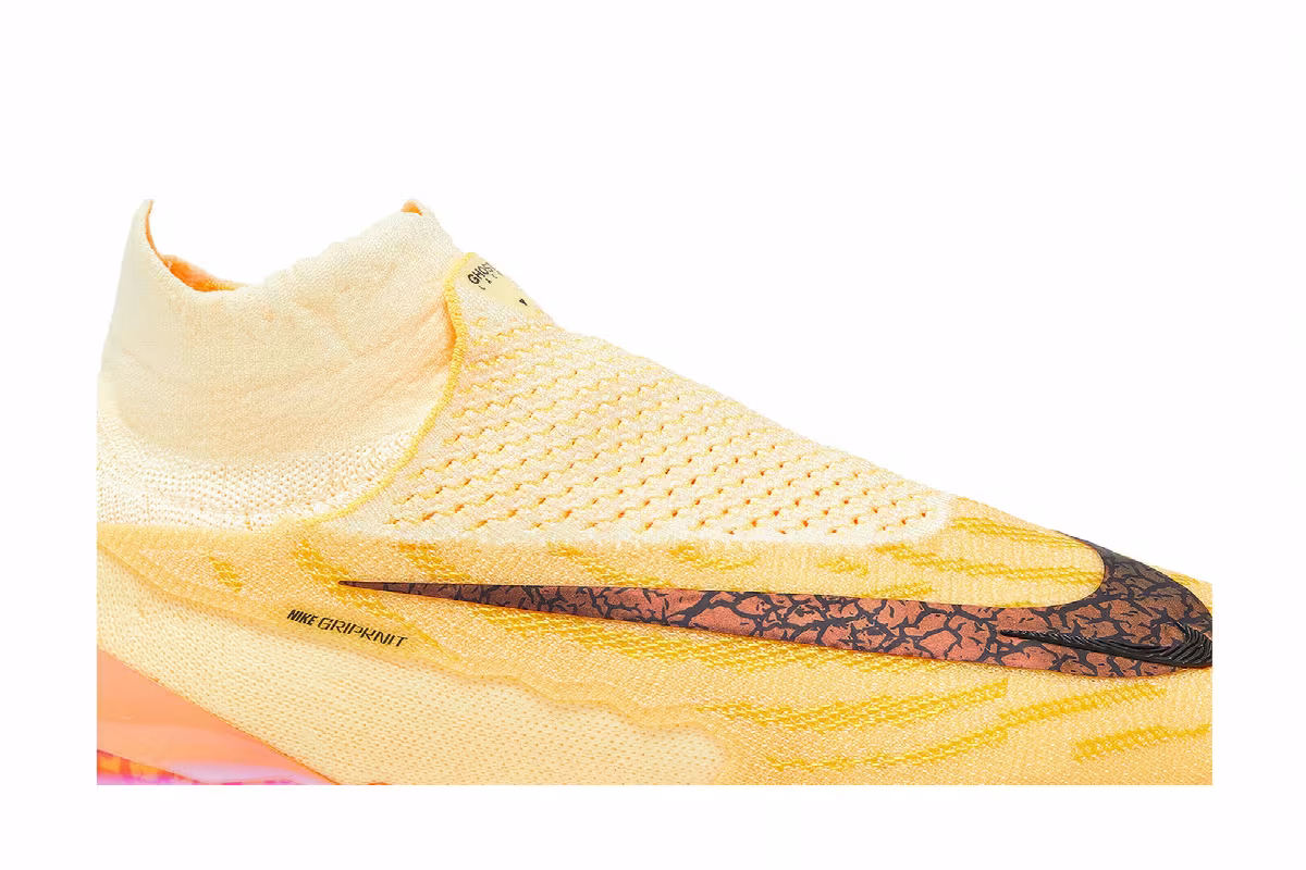 Nike Phantom GX Elite Gripknit DF FG SE Blaze Pack, view 3
