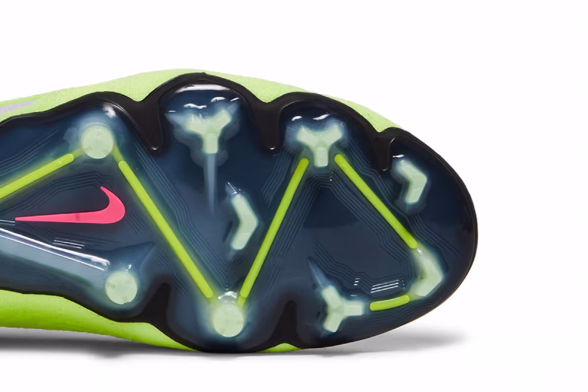 Nike Phantom GX Elite Gripknit FG Luminous Pack, view 6