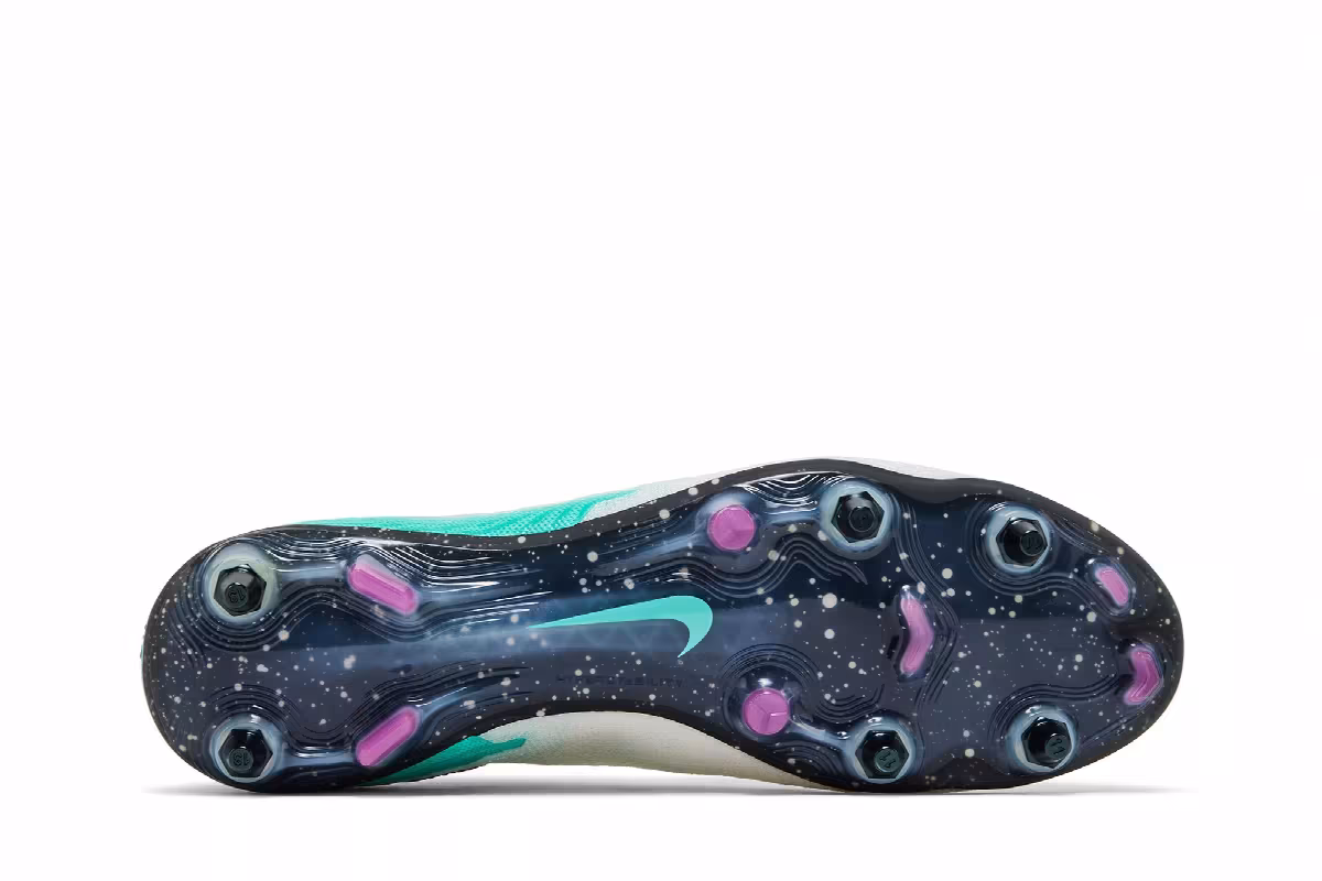 Nike Phantom GX Elite SG Pro Peak Ready Pack, view 5