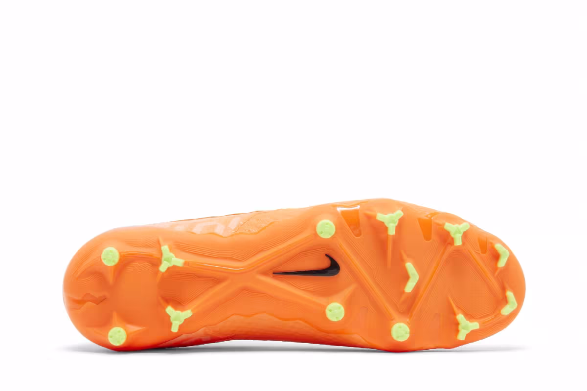 Nike Phantom GX Academy DF WC FG MG United Pack, view 5