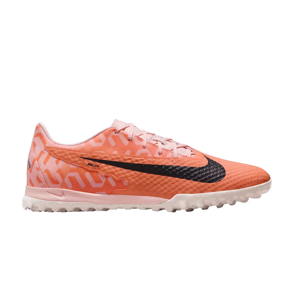 Nike Phantom GX Academy WC TF United Pack