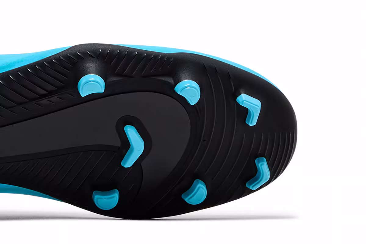 Nike Phantom GX Club MG Blast Pack, view 6
