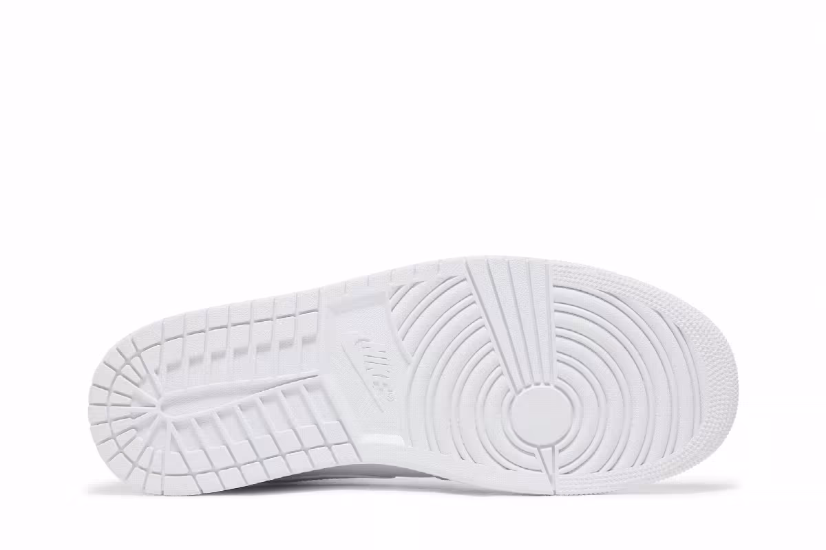 Air Jordan 1 Mid Triple White, view 5
