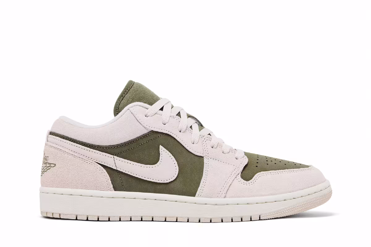 Air Jordan 1 Low Medium Olive, view 2