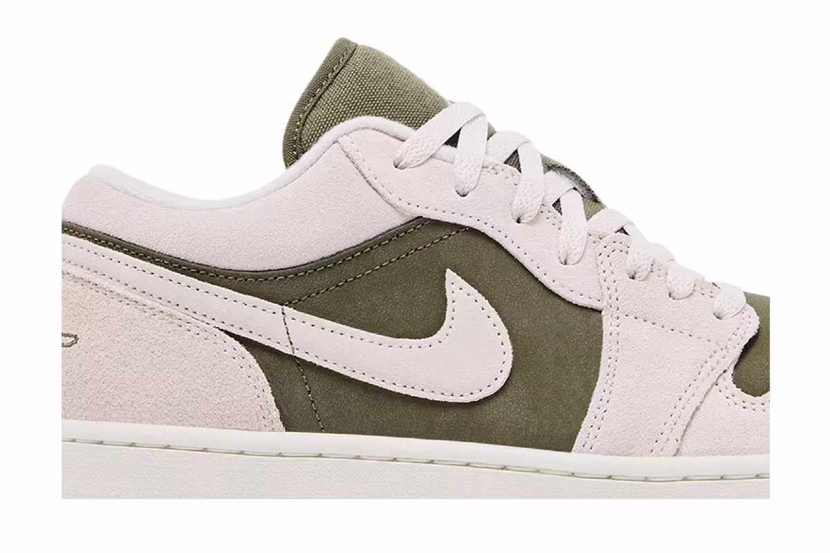 Air Jordan 1 Low Medium Olive, view 3