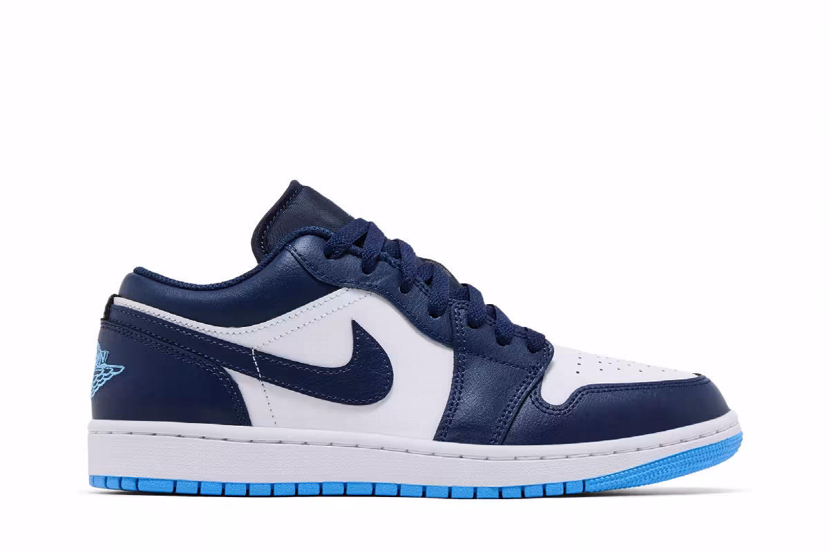 Air Jordan 1 Low Midnight Navy University Blue, view 2