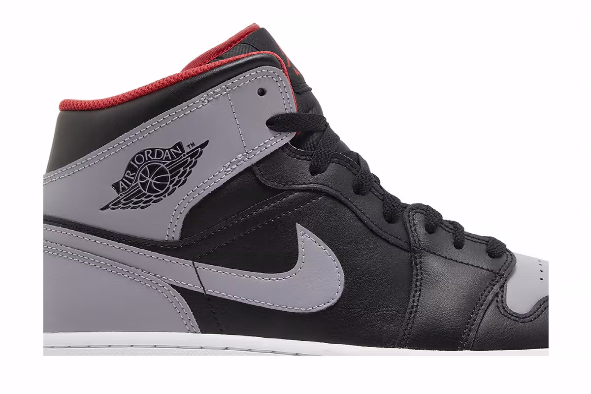 Air Jordan 1 Mid Bred Shadow, view 3
