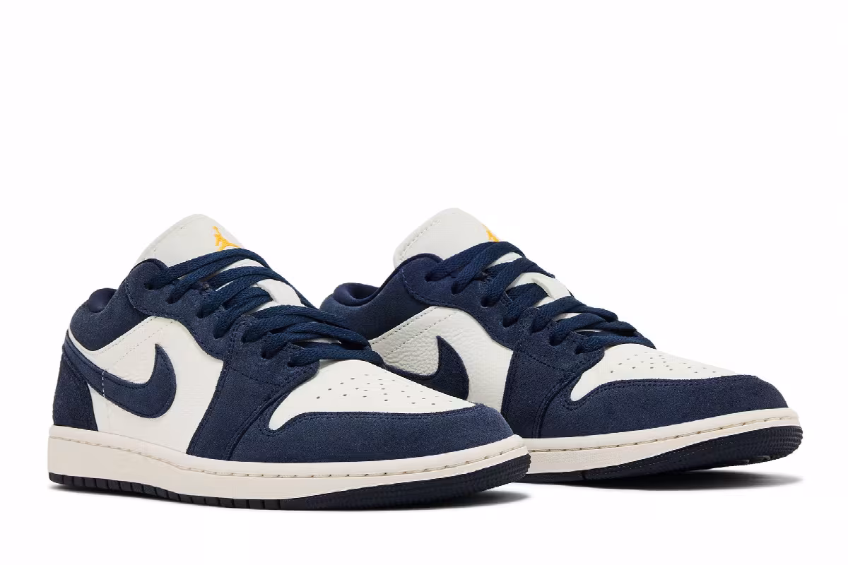 Air Jordan 1 Low SE Obsidian University Gold, view 9