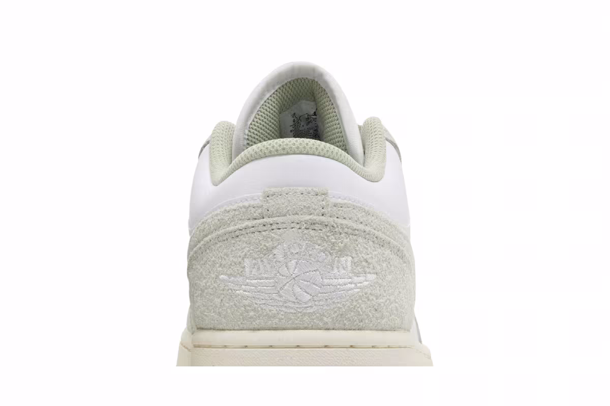 Air Jordan 1 Low SE Seafoam, view 8