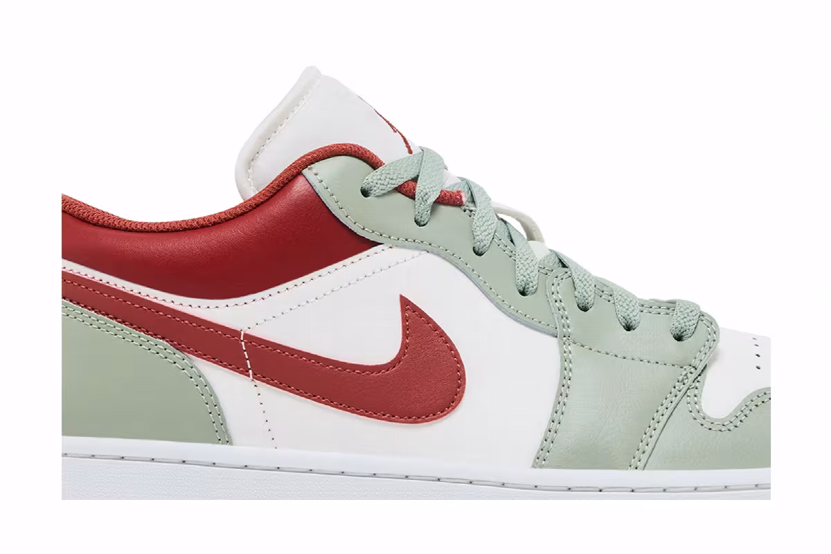 Air Jordan 1 Low Jade Horizon, view 3