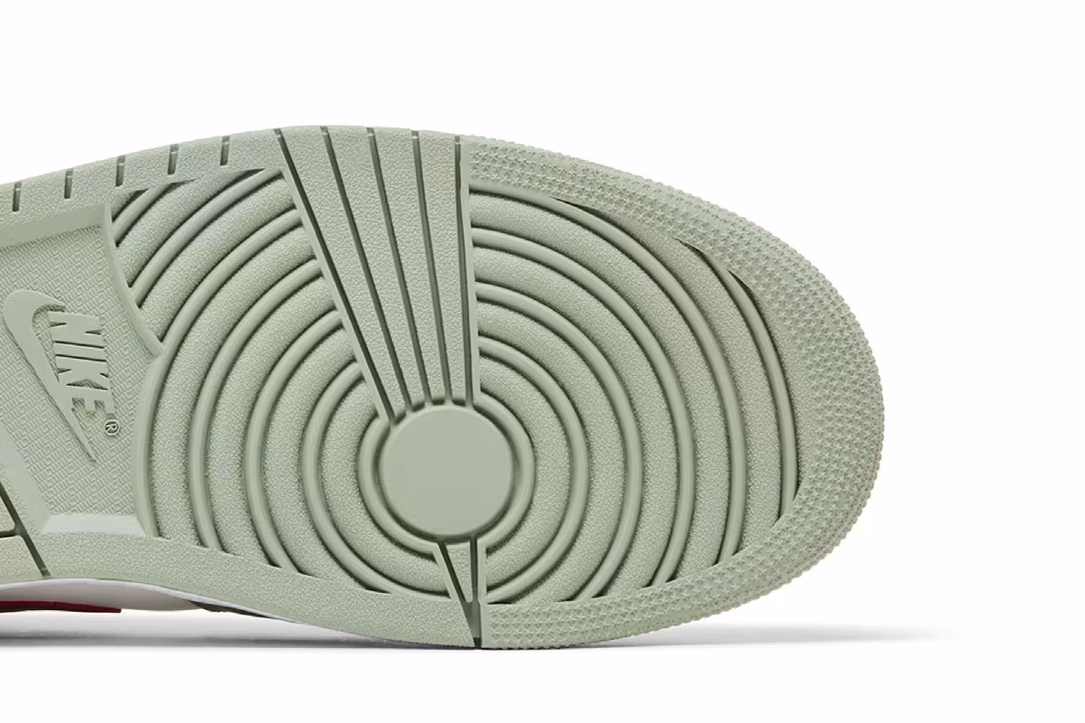 Air Jordan 1 Low Jade Horizon, view 6