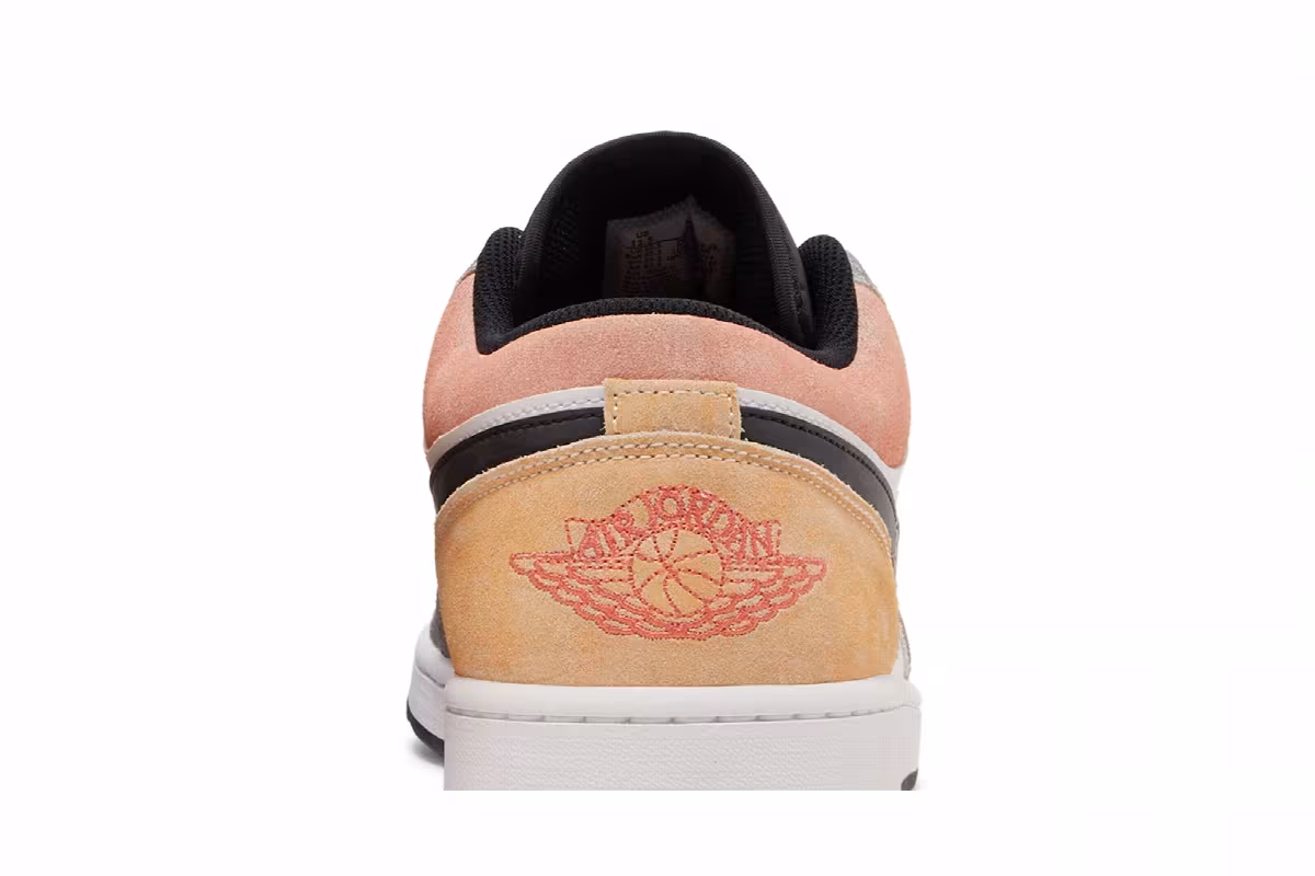 Air Jordan 1 Low SE Flight Club, view 8
