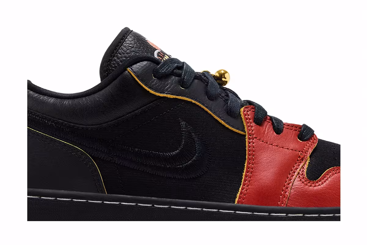 Air Jordan 1 Low SE Lucky Cat, view 3