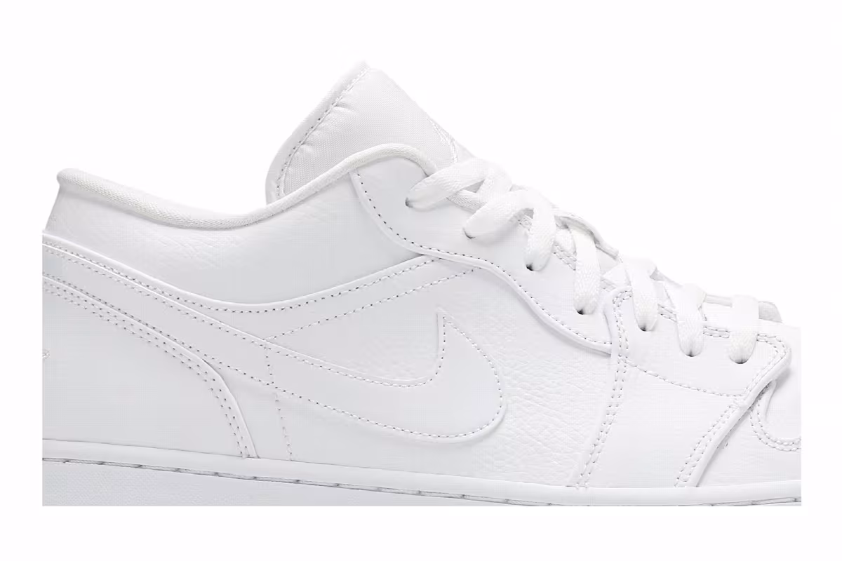 Air Jordan 1 Low Triple White, view 3