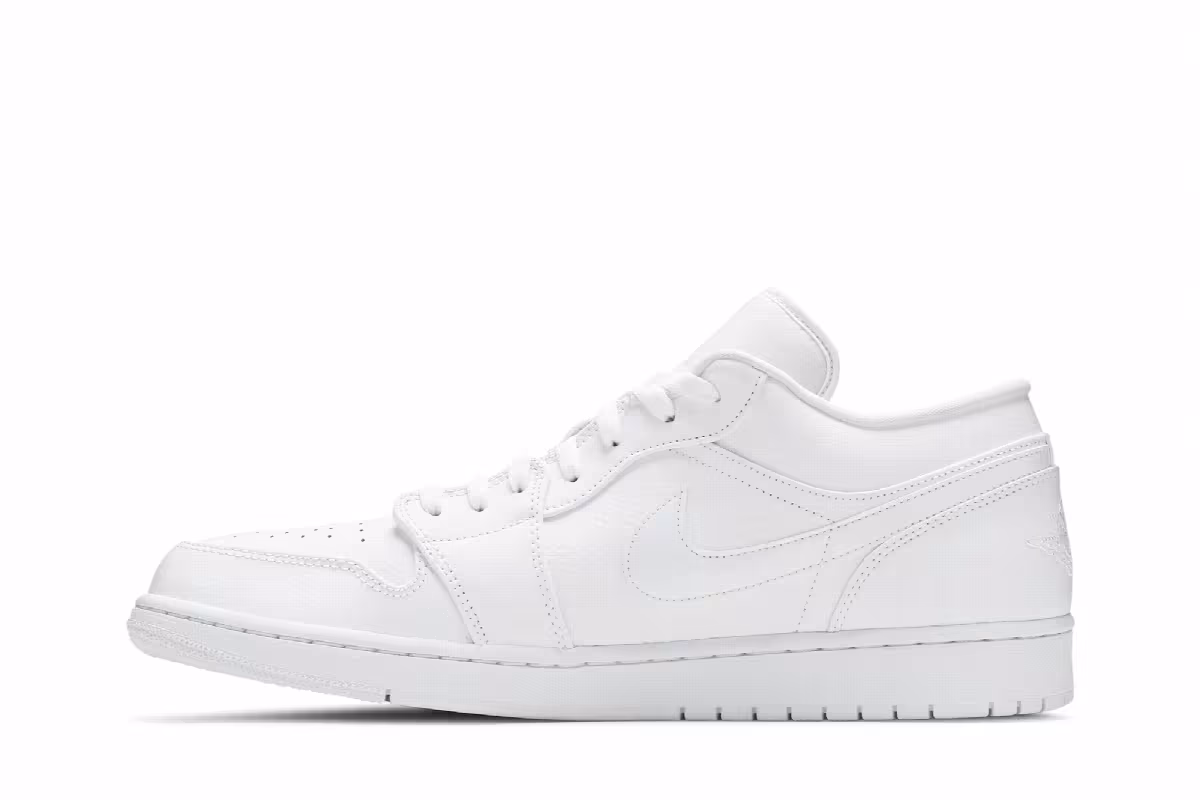 Air Jordan 1 Low Triple White, view 4