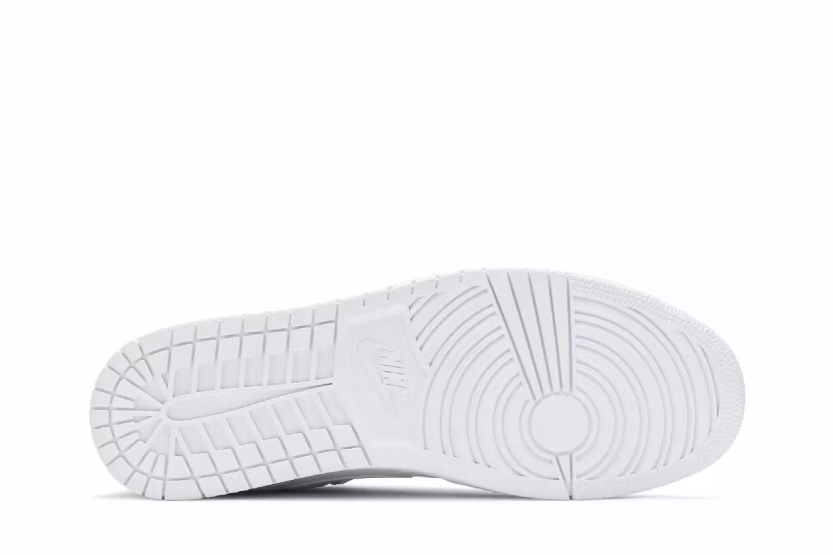 Air Jordan 1 Low Triple White, view 5