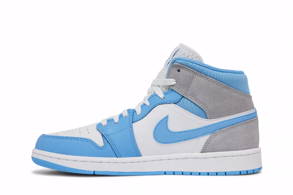 Air Jordan 1 Mid SE University Blue, view 4