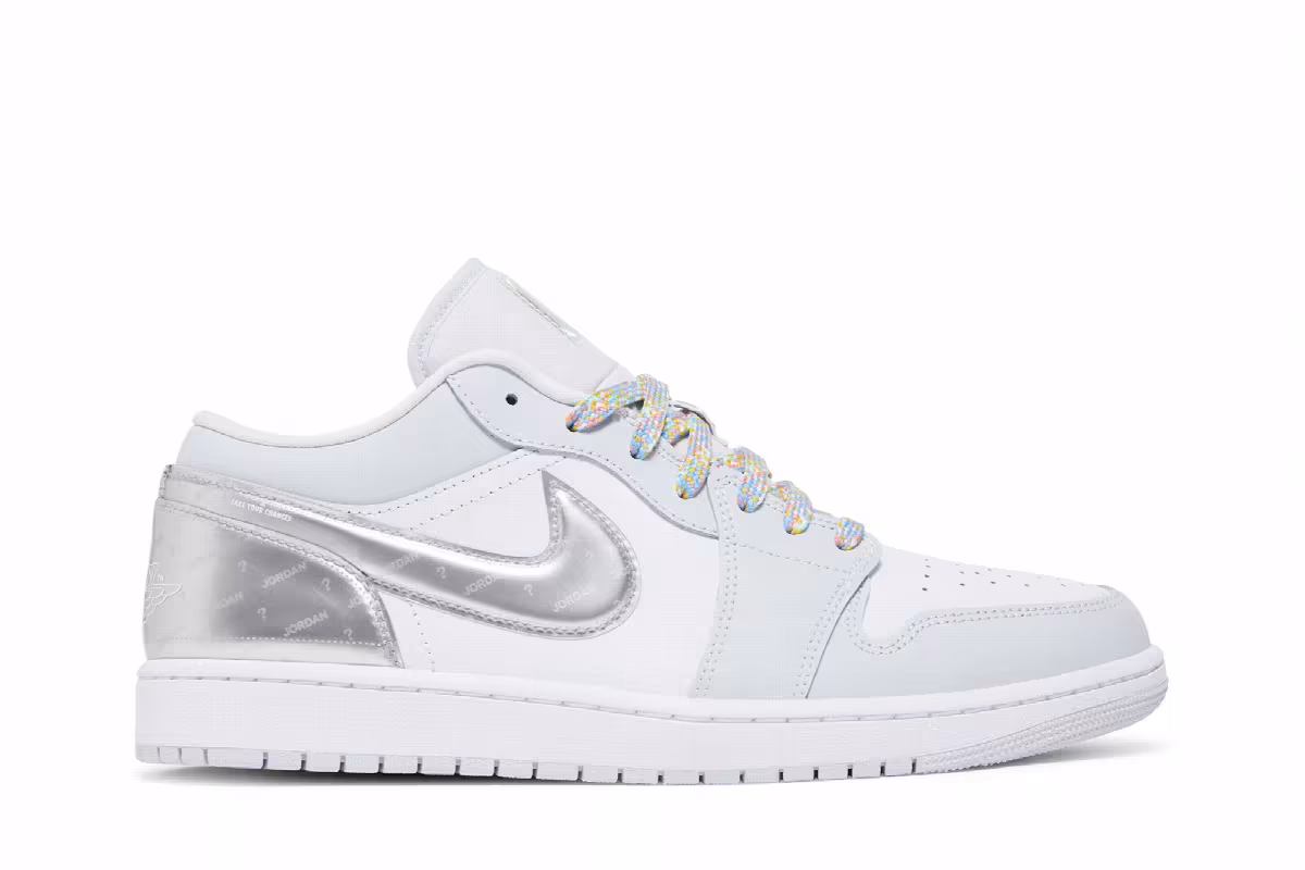 Air Jordan 1 Low SE Tear-Away, view 2