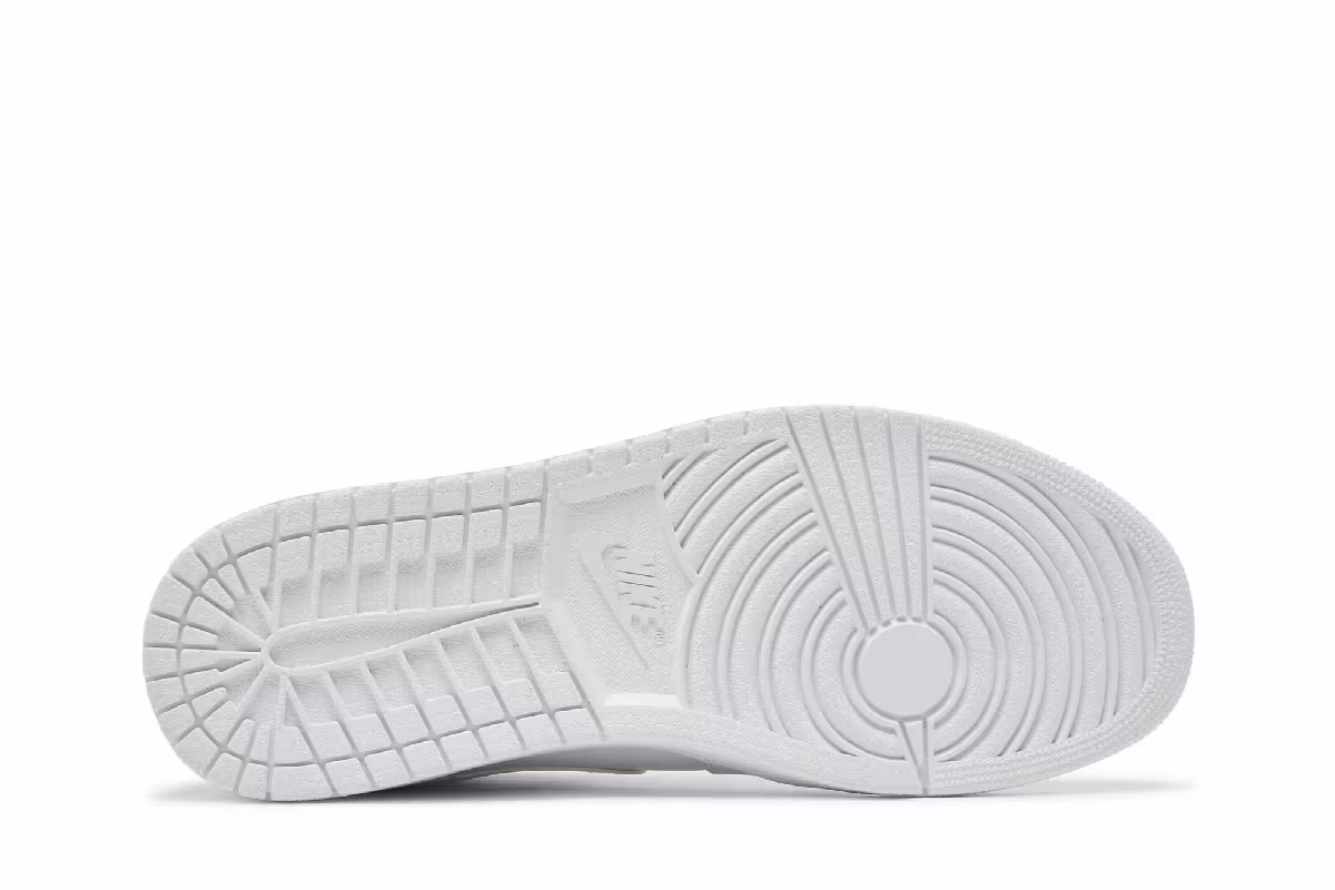 Air Jordan 1 Mid White Cool Grey, view 5