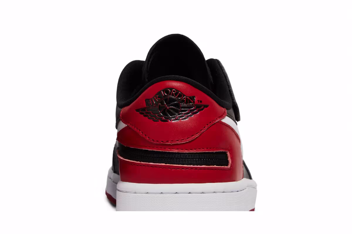 Air Jordan 1 Low FlyEase Alternate Bred Toe, view 8