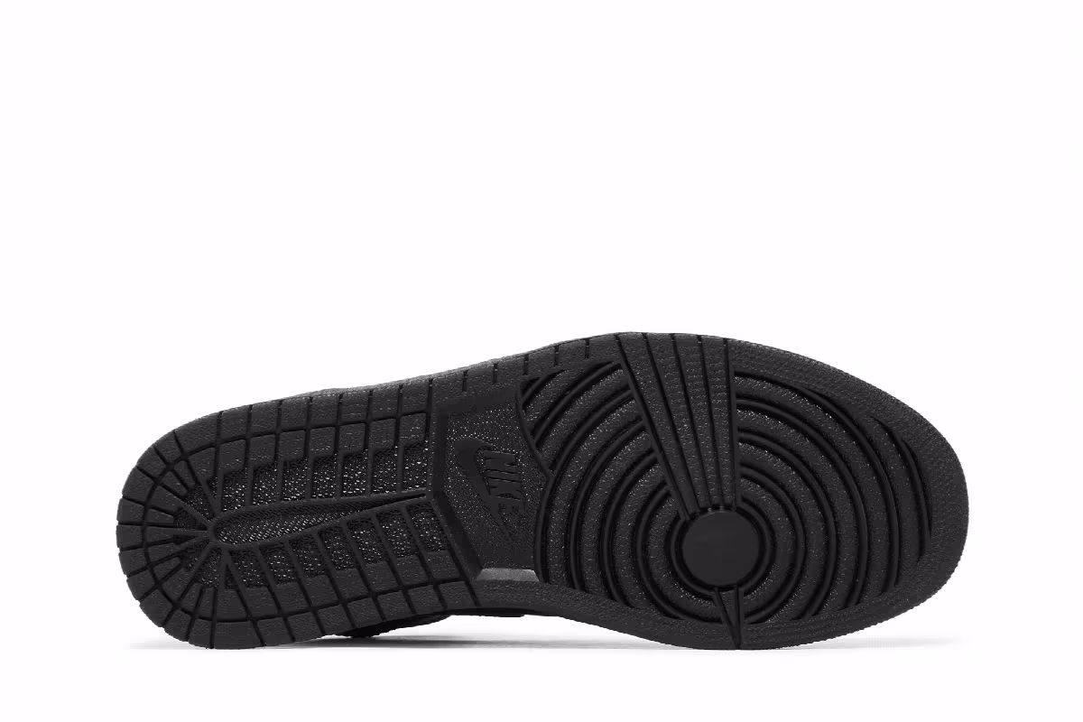 Air Jordan 1 Mid Black White, view 5
