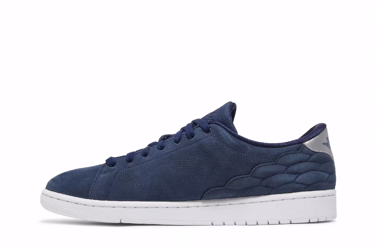 Air Jordan 1 Centre Court Midnight Navy, view 4