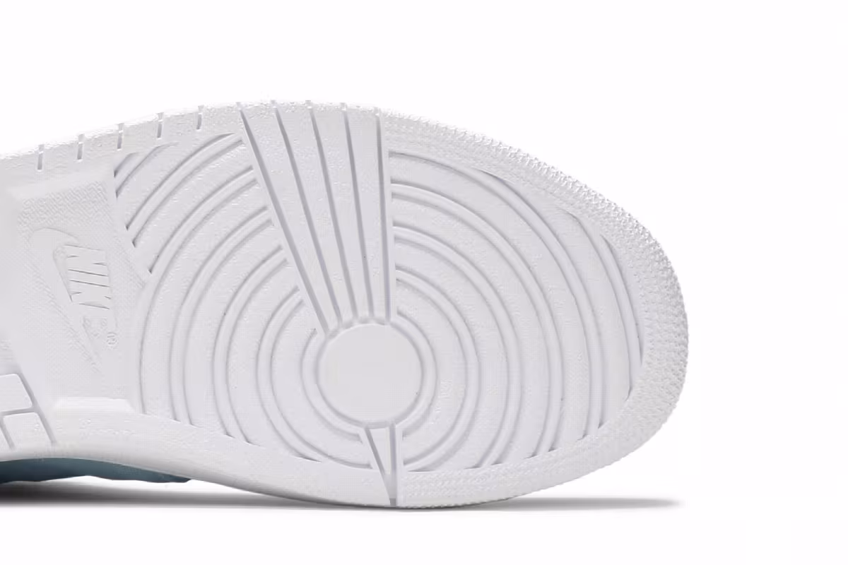 Air Jordan 1 High Deconstructed Easter, view 6