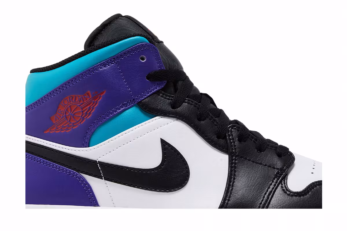 Air Jordan 1 Mid Aqua, view 3