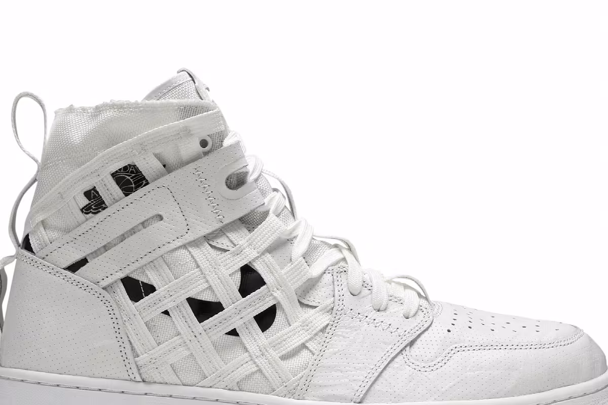 Air Jordan 1 High Cargo Metallic Silver, view 3