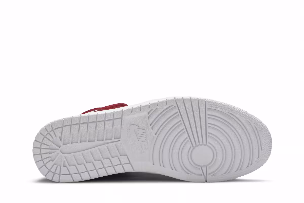 Air Jordan 1 Mid Gym Red 2.0, view 5