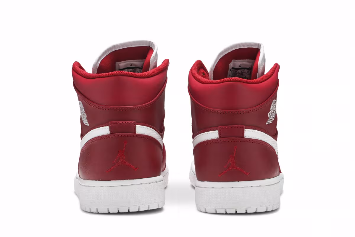 Air Jordan 1 Mid Gym Red 2.0, view 7