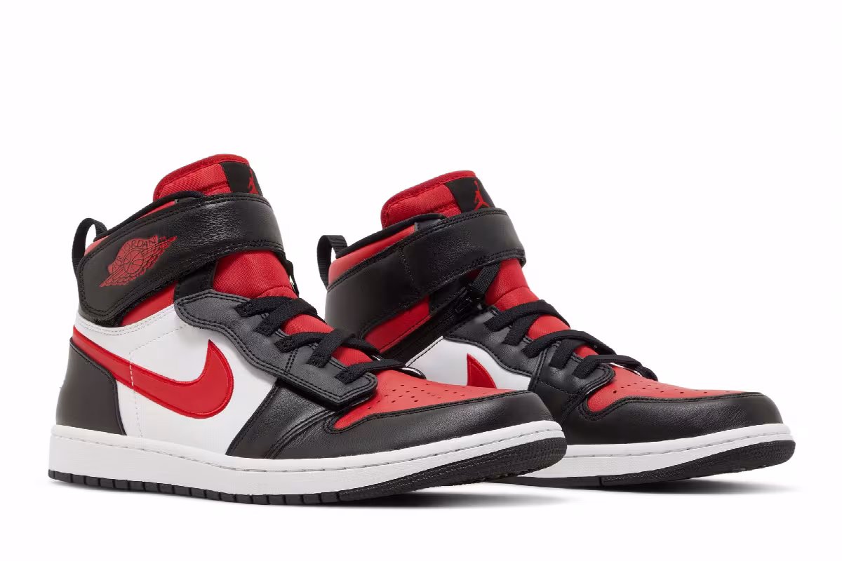 Air Jordan 1 High FlyEase Bred Toe, view 9