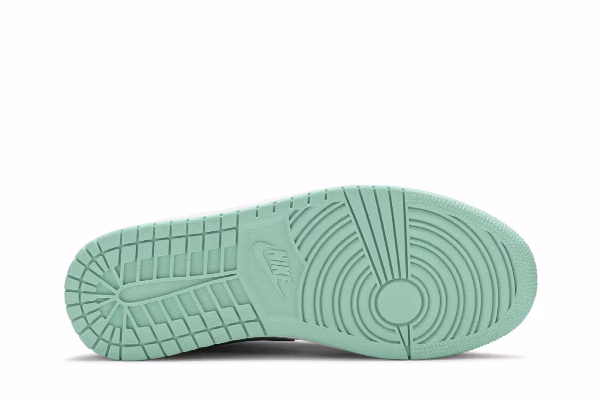 Air Jordan 1 Low Emerald, view 5