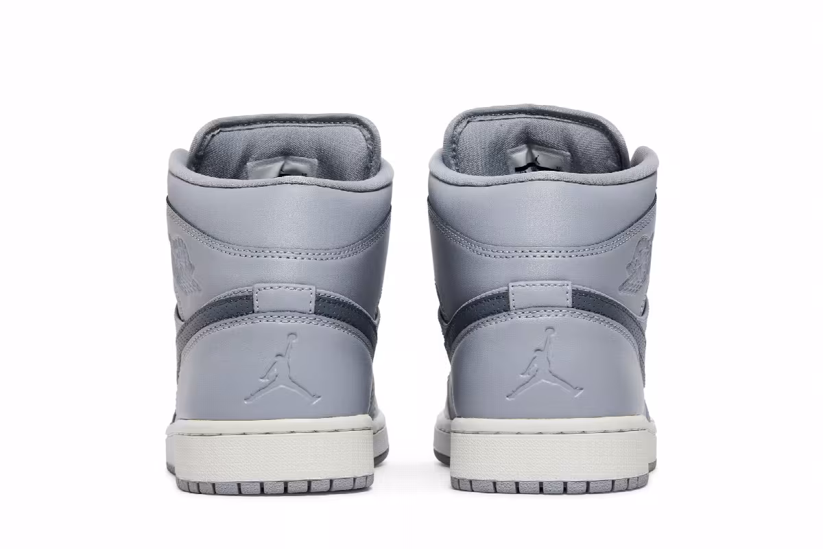 Air Jordan 1 Mid Wolf Grey, view 7